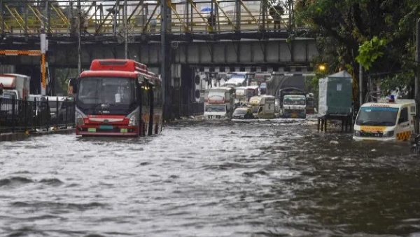 Mumbai Red Alert Travel Tips