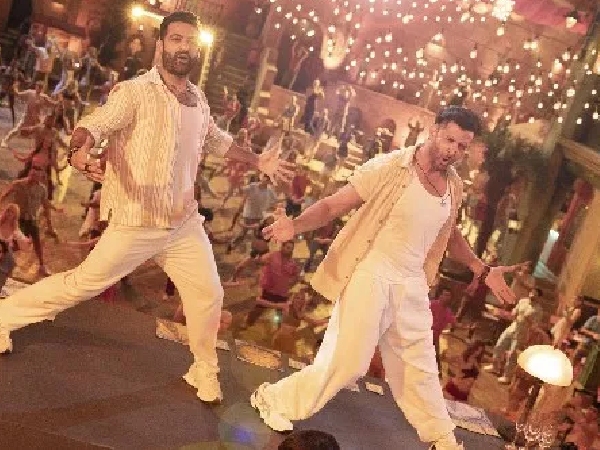 Hrithik s Iconic 2000s Dance Moves