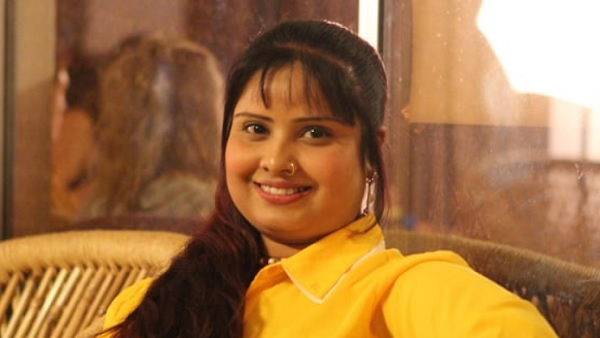Bhojpuri Singer Devi Becomes Mother Via IVF And German Sperm Bank Breaks Taboo On Single Parenting