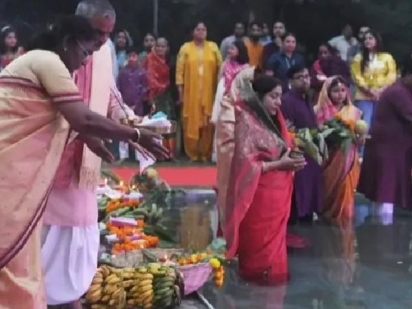 President Murmu Attends Chhath Puja President Murmu Attends Chhath Puja