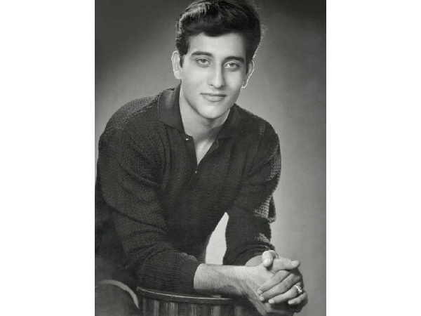 A Gun Threat That Shaped Vinod Khanna