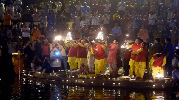 When Is Kartik Purnima 2025 4th Or 5th November Date Time Of Full Moon Of Kartik Maas Puja Rituals And Donation Rules