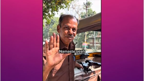 viral-video-auto-driver-teaching-life-lesson-Australian-traveller