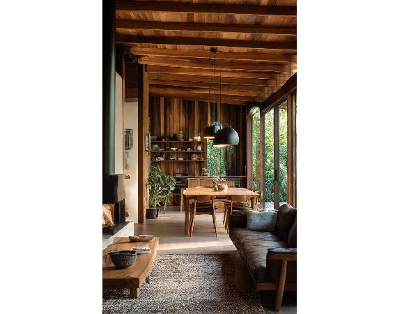 Wood Is Back in Luxury Homes Wood Is Back in Luxury Homes