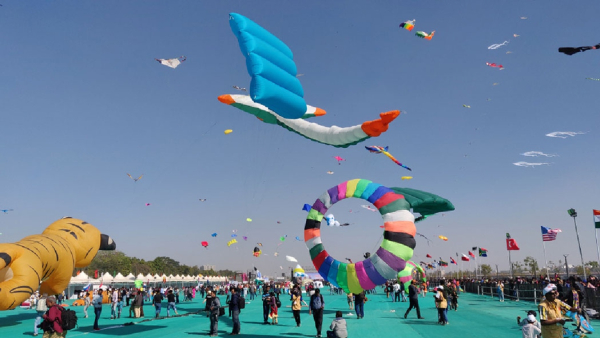 international-kite-festival-uttarayan 1