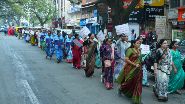 Saree Walkathon For Dialysis Cause Saree Walkathon For Dialysis Cause