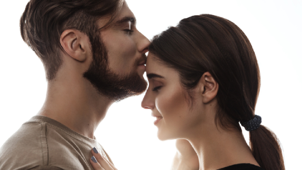 What Your Kiss Reveals What Your Kiss Reveals