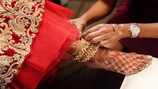 gold-in-indian-wedding gold-in-indian-wedding