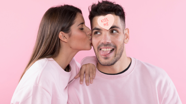 What Your Kiss Reveals What Your Kiss Reveals