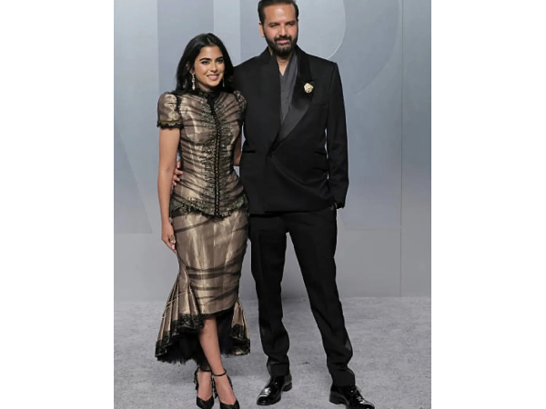 Isha Ambani Stuns At Oscars 2026