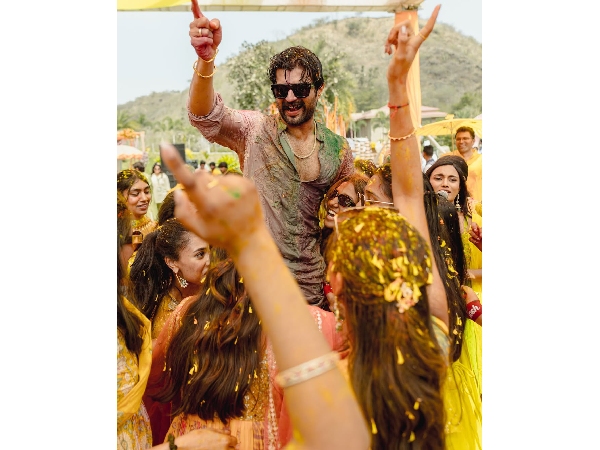 Virosh Haldi Turns Holi