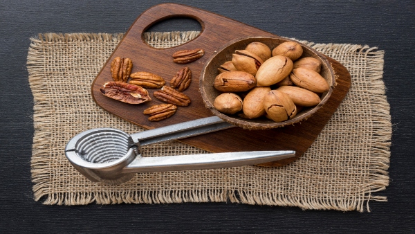 american-pecans-for-snacking