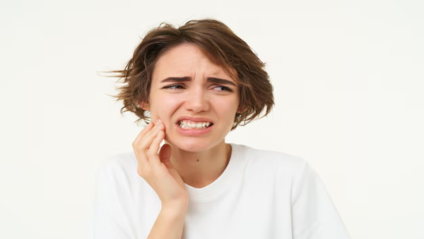 daytime-teeth-clenching
