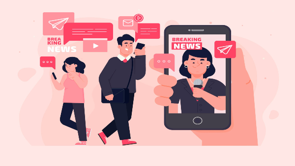 People-watching-news-online