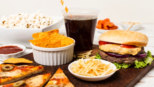 sugary-drinks-and-processed-food sugary-drinks-and-processed-food