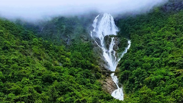 swimming-banned-in-Goa-waterfall swimming-banned-in-Goa-waterfall
