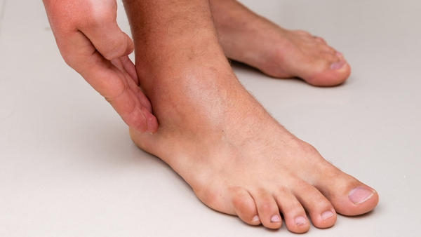 ankle-sprain-warning-signs ankle-sprain-warning-signs