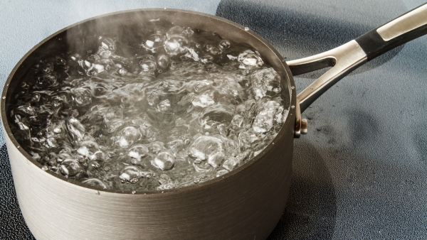 drinking-boiling-water drinking-boiling-water