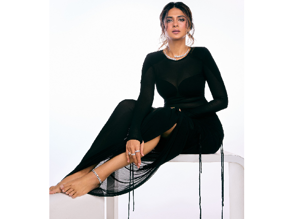 Jennifer Winget Finds New Creative Side Jennifer Winget Finds New Creative Side