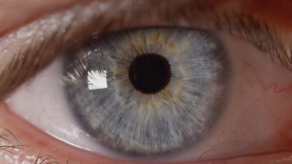 eyes-adjusting-to-light eyes-adjusting-to-light