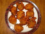 ಬಿಸಿ-ಬಿಸಿ ಟೀ ಜೊತೆ ಸವಿಯಿರಿ ಹೆಸರುಕಾಳಿನ ಪಕೋಡ