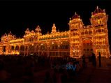 ಝಗಮಗಿಸುವ ಮೈಸೂರು ದಸರಾದ ವರ್ಣಮಯ ಹಿನ್ನೆಲೆ