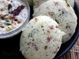 ದಿಢೀರ್ ಬಿಸಿ ಬಿಸಿ ರವೆ ಇಡ್ಲಿ, ಆಹಾ ಬೊಂಬಾಟ್ ರುಚಿ!   