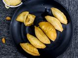 ಕೃಷ್ಣ ಜನ್ಮಾಷ್ಟಮಿ ವಿಶೇಷ-ಗುಜಿಯಾ ರೆಸಿಪಿ 