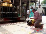 ಅಷ್ಟಕ್ಕೂ ಮಹಿಳೆಯರು ಸಾಷ್ಟಾಂಗ ನಮಸ್ಕಾರ ಮಾಡಬಾರದೇ?