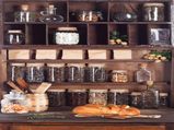 Vastu Shastra Tips: ನೀವು ಎಂದಿಗೂ ಈ ಸ್ಥಳಗಳಿಗೆ ಚಪ್ಪಲಿ ಧರಿಸಿ ಹೋಗಬೇಡಿ