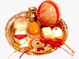 Raksha Bandhan : ರಕ್ಷಾ ಬಂಧನ 2021: ದಿನಾಂಕ, ಪೂಜೆಗೆ  ಮುಹೂರ್ತ, ರಾಖಿ ಮಂತ್ರ ಹಾಗೂ ಮಹತ್ವ 