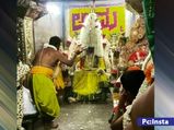 ಬೆಂಗಳೂರಿನಲ್ಲಿ ಐತಿಹಾಸಿಕ ಪ್ರಸಿದ್ಧ ಕರಗ: ಮುಸ್ಲಿಂ ದರ್ಗಾಕ್ಕೆ ಭೇಟಿ, ಕರಗ ಬಳಿಕ ಪತ್ನಿಗೆ ಮತ್ತೆ ತಾಳಿಕಟ್ಟುವ ಪೂಜಾರಿ ಹೀಗೆ ಹಲವ