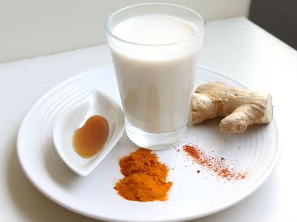 ಅರಿಶಿಣ ಹಾಕಿದ ಹಾಲು