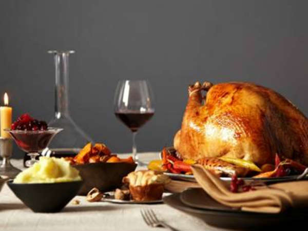  ಡಿನ್ನರ್ ಟೇಬಲ್