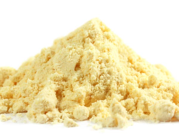 ಮೊಟ್ಟೆ, ಕಡಲೆಹಿಟ್ಟು ಮತ್ತು ಅರಿಶಿಣ