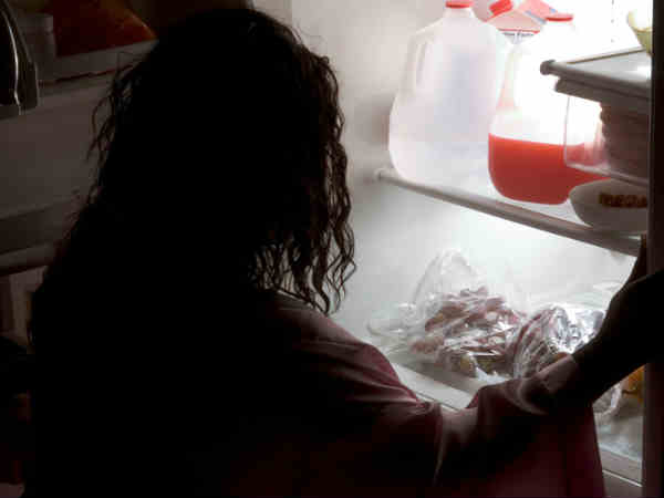 12. ಮಧ್ಯರಾತ್ರಿ ಆಹಾರ ಸೇವಿಸದಿರಿ