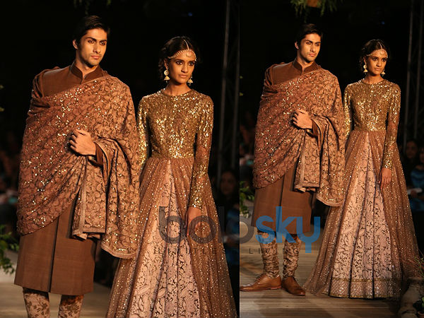 ಲೇಸ್ ಇರುವ ಅನಾರ್ಕಲಿ ಗೌನ್