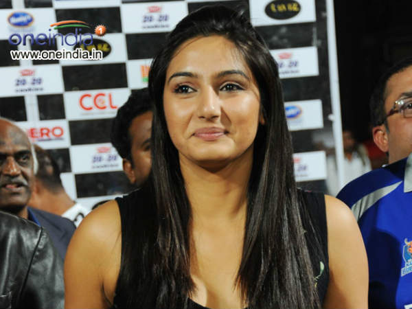  ಹೇರ್ ಸ್ಟೈಲ್