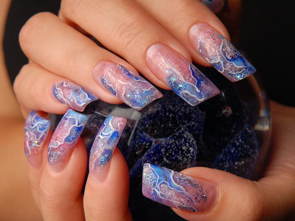  ಕೃತಕ ಉಗುರು