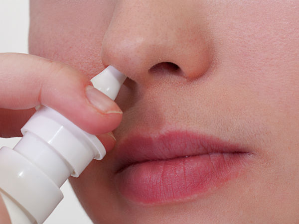 ಮೂಗಿಗೆ saline ಡ್ರಾಪ್ ಹಾಕುವುದು