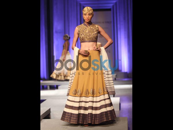 ಕಾಫಿ ಬಣ್ಣ ಕಾಫಿ ಬಣ್ಣ