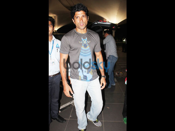 ವಿಮಾನ ನಿಲ್ದಾಣದಲ್ಲಿ ಫರ್ಹಾನ್ ಅಖ್ತರ್: