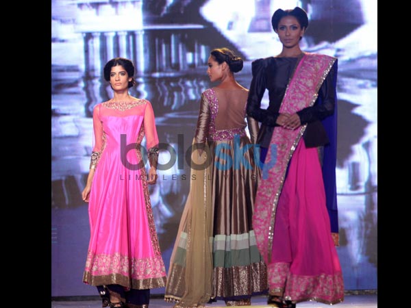 15.ಸುಂದರಿ ಮಾಡೆಲ್‌ಗಳು