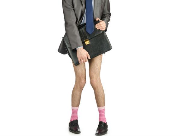 ಶಾಲೆ ಅಥವಾ ಕೆಲಸದ ಕಡೆಯಲ್ಲಿ ವಿವಸ್ತ್ರರಾಗಿರುವುದು: 