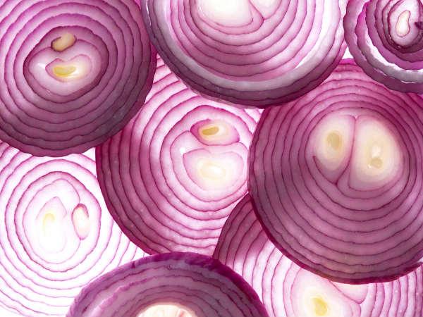5 reasons you need to eat onions 5 reasons you need to eat onions