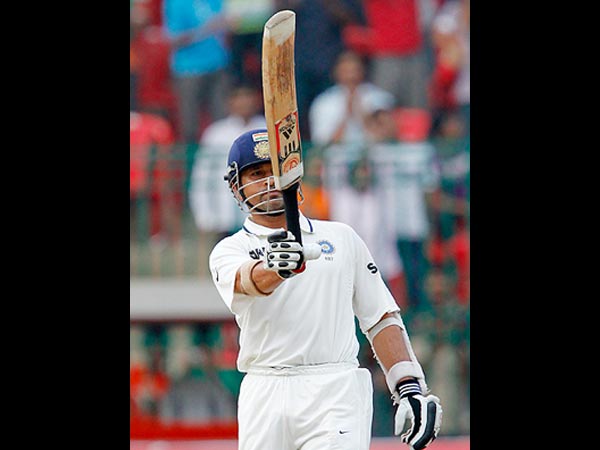 ಸಚಿನ್ ತೆಂಡೂಲ್ಕರ್ ಫೋಟೊಗಾಗಿ ಕ್ಲಿಕ್ ಮಾಡಿ