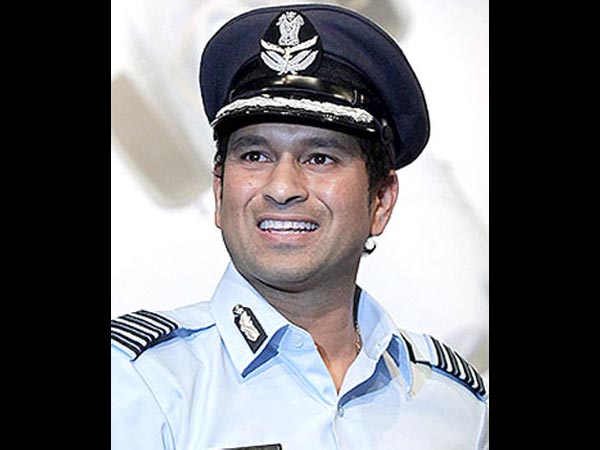 ಸಚಿನ್ ತೆಂಡೂಲ್ಕರ್ ಫೋಟೊಗಾಗಿ ಕ್ಲಿಕ್ ಮಾಡಿ