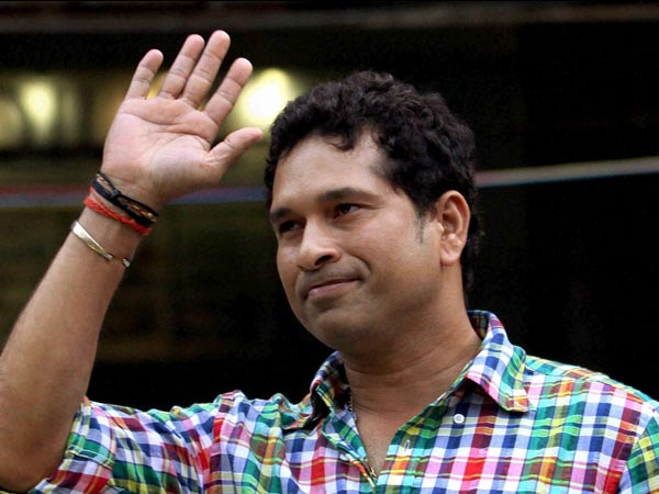 ಸಚಿನ್ ತೆಂಡೂಲ್ಕರ್ ಫೋಟೊಗಾಗಿ ಕ್ಲಿಕ್ ಮಾಡಿ