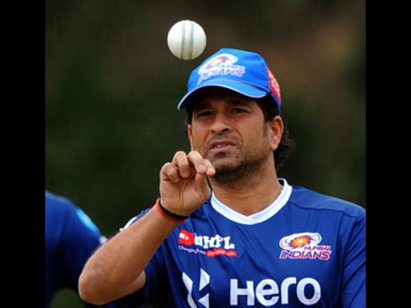 ಸಚಿನ್ ತೆಂಡೂಲ್ಕರ್ ಫೋಟೊಗಾಗಿ ಕ್ಲಿಕ್ ಮಾಡಿ