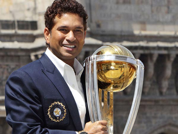 ಸಚಿನ್ ತೆಂಡೂಲ್ಕರ್ ಫೋಟೊಗಾಗಿ ಕ್ಲಿಕ್ ಮಾಡಿ